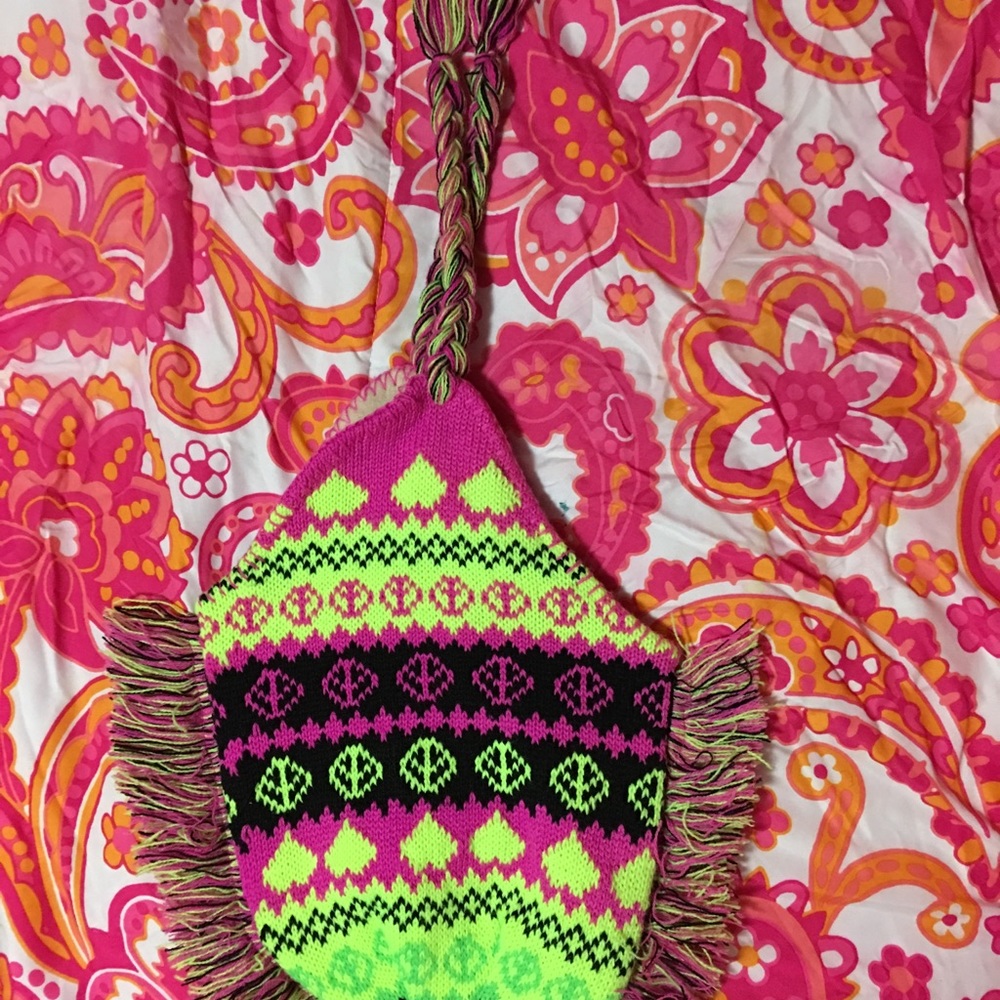 Hat - Picture 3 of 6